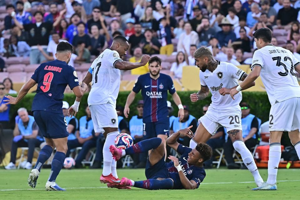 浮嶋敏：对手的阵型与我们预测不同，球员花了一些时间去适应（浮嶋敏：对手阵型出乎预期，球员花了些时间完成适应）