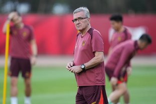 意媒：卡洛斯-奥古斯托接近与国米续约至2030年，年薪300万欧（意媒：卡洛斯-奥古斯托将与国米续约至2030，年薪达300万欧元）