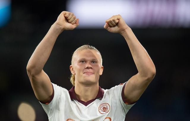 大连英博祝贺重庆铜梁龙冲超：祝愿贵俱乐部在中超再创佳绩（大连英博恭贺重庆铜梁龙晋级中超，预祝贵俱乐部在顶级联赛再创辉煌）