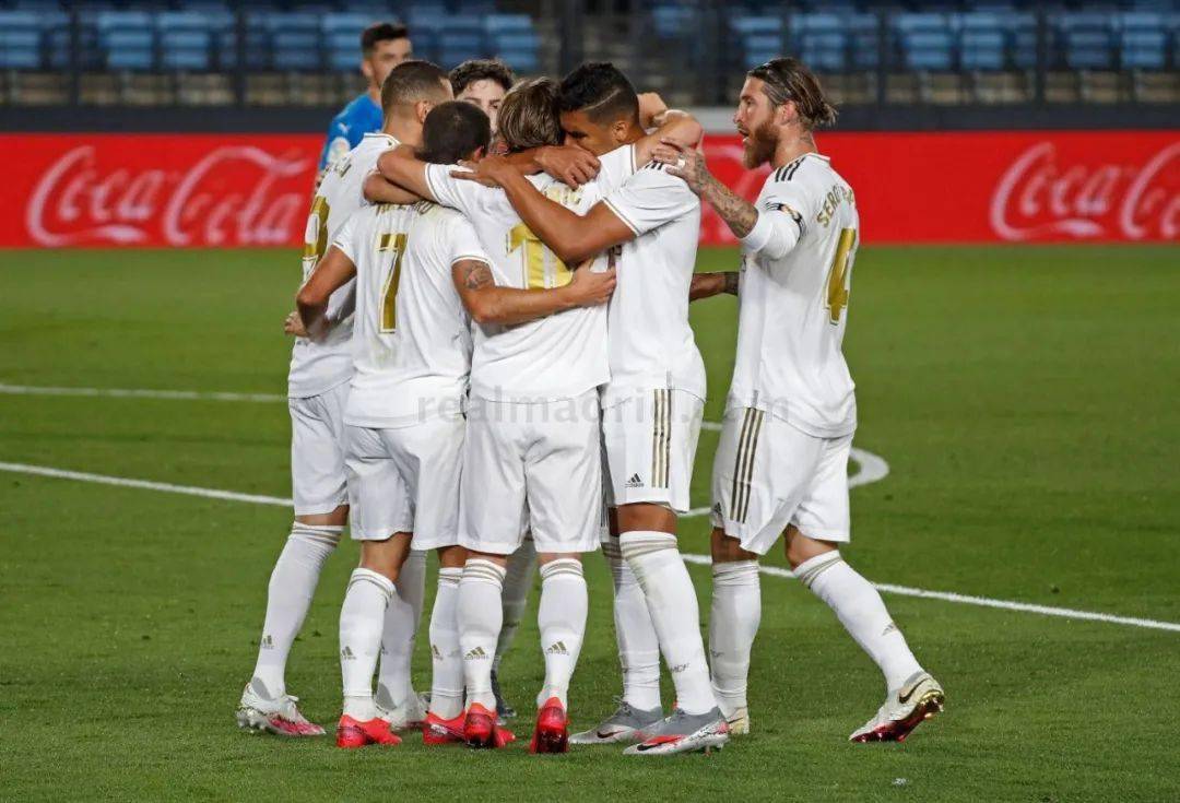 内维尔：C罗也做过类似的事情，理解双方的立场（内维尔：C罗也有过类似举动，我理解双方立场）