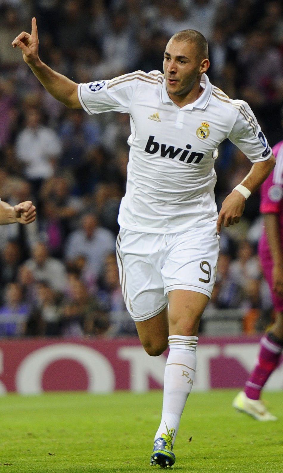 广州联官方：已选出数名年轻球员，将前往西班牙、法国参赛（广州联官宣：多名年轻球员将赴西班牙、法国参赛）