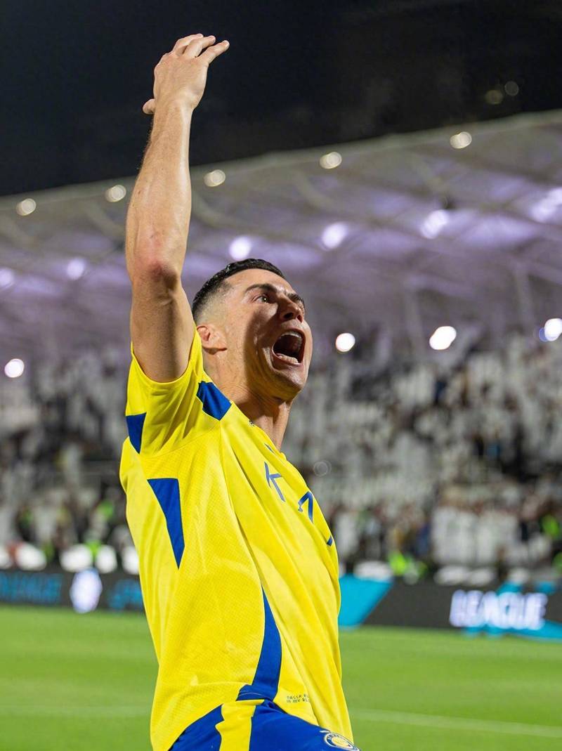 劳塔罗：我不在乎外界批评；有时间我会请全队吃烤肉（劳塔罗：无惧外界质疑，有空就请全队吃烤肉）