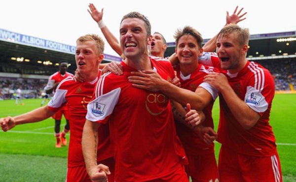 足球评论员兼作家，退役后的克拉默已在创作个人第二部小说