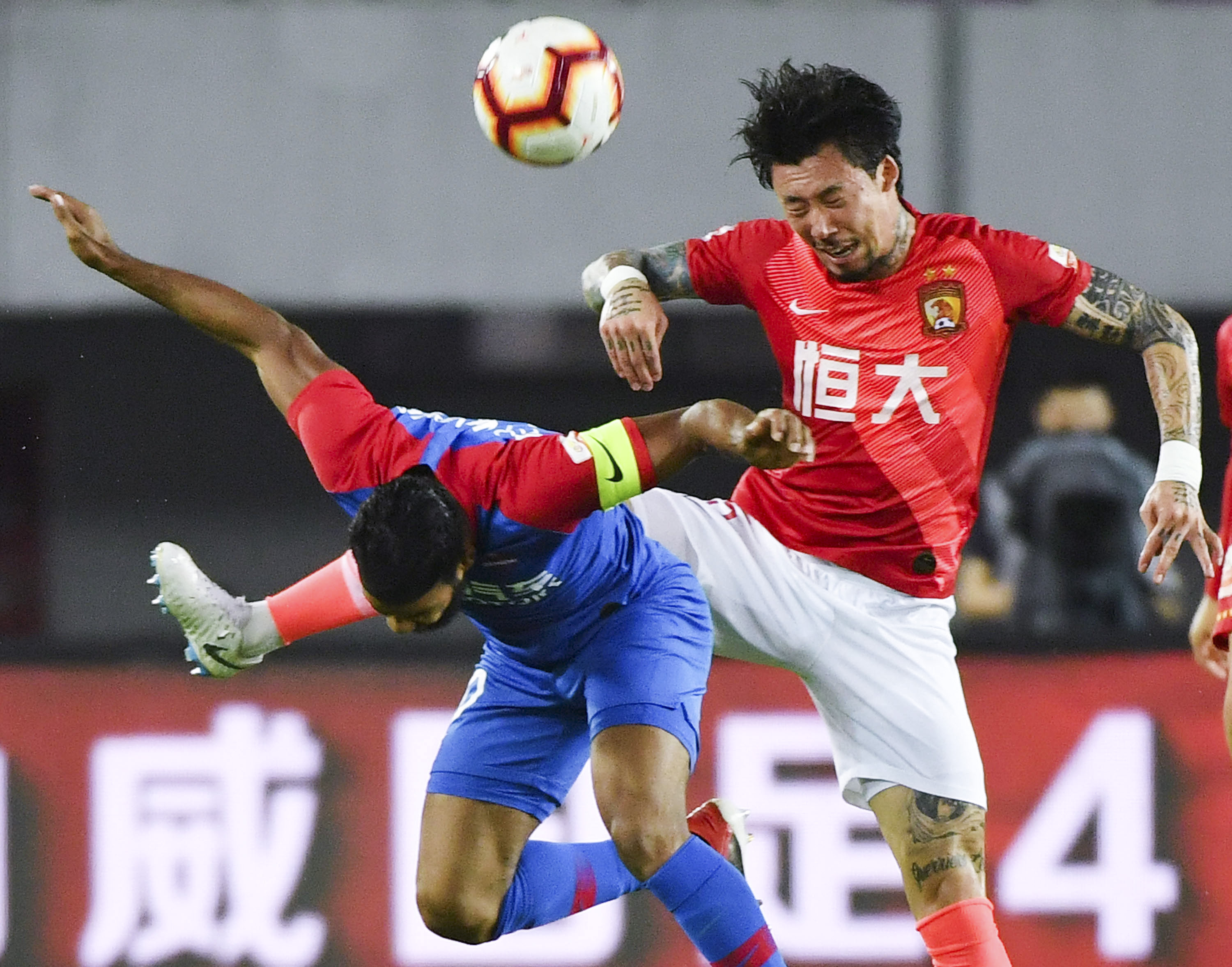 罗马vs乌迪内斯：洛伦佐-佩莱格里尼、克里斯坦特首发，扎尼奥洛、布克萨出战（罗马迎战乌迪内斯：洛伦佐-佩莱格里尼、克里斯坦特先发，扎尼奥洛与布克萨出战）